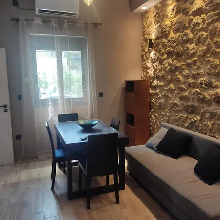 Petrino Apartment Kalamata